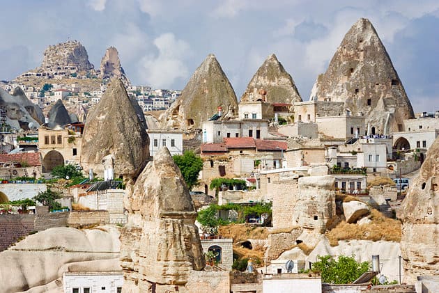كبادوكيا مدينة المناطيد و الالوان و المغامرات - ترافليون